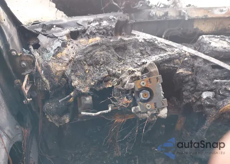 2009 Hyundai Genesis 3.8 from USA, damaged, VIN KMHGC46E99U025450